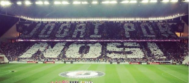 O estádio corintiano tem média de público acima de 30 mil pagantes O estádio corintiano tem média de público acima de 30 mil pagantes
