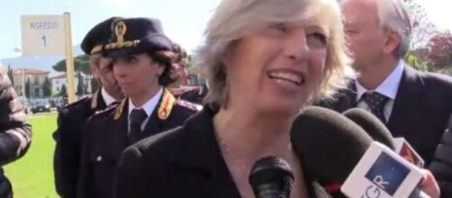 La ministra Giannini, dichiarazioni contro lo sciopero del 23 maggio.