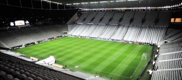 A Arena Corinthians deve ser batizada pelos torcedores A Arena Corinthians deve ser batizada pelos torcedores