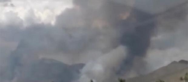 Ufo: un nuovo misterioso filmato mostra parte superiore dell'Area 51 ricoperta di fumo Ufo: un nuovo misterioso filmato mostra parte superiore dell'Area 51 ricoperta di fumo