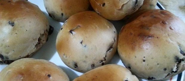 Deliziosi panini al cioccolato fondente Deliziosi panini al cioccolato fondente