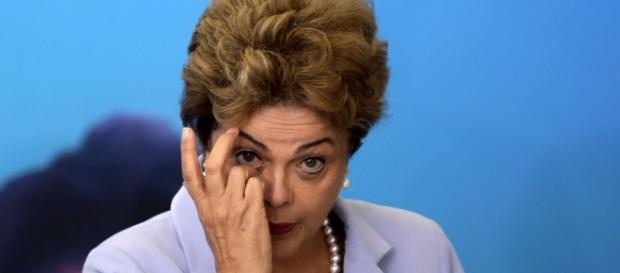 Governo Dilma e a crise no Brasil Governo Dilma e a crise no Brasil