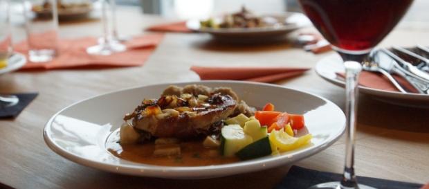Disfruta los mejores platillos y vinos disponibles en la CDMX. Disfruta los mejores platillos y vinos disponibles en la CDMX.