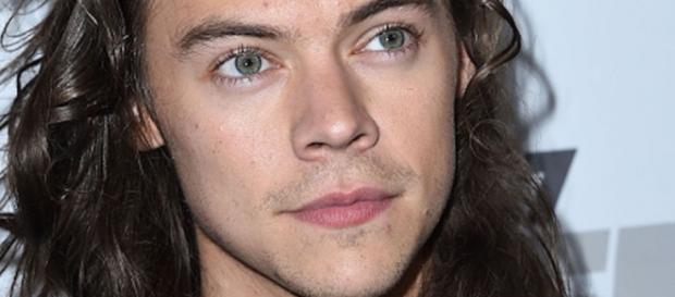 Harry Styles foi abordado no funeral da avô Harry Styles foi abordado no funeral da avô