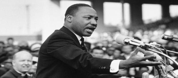 O advogado e pastor Martin Luther King Jr. em um de seus discursos O advogado e pastor Martin Luther King Jr. em um de seus discursos