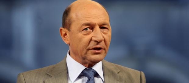 Traian Băsescu dă de pământ cu Irimescu și Cioloș Traian Băsescu dă de pământ cu Irimescu și Cioloș