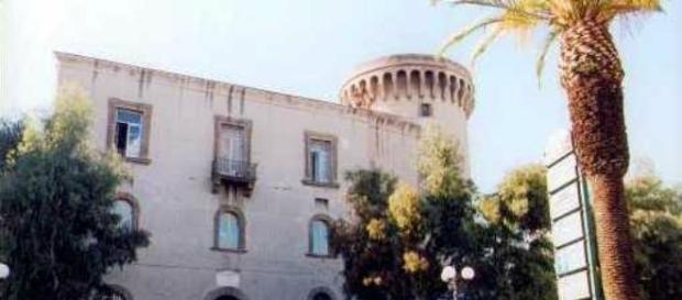 Il Castello di Caivano, a Napoli. Il Castello di Caivano, a Napoli.