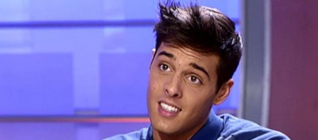 La Final del trono de Lukas en MYHYV. La Final del trono de Lukas en MYHYV.
