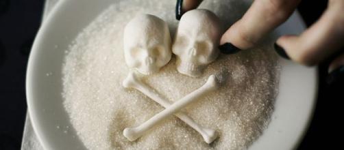 Açúcar é o vilão na luta contra o câncer, afirmam especialistas (reprodução imagem Pikabu.ru)