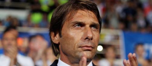 Antonio Conte diventerà allenatore del Chelsea per i prossimi tre anni.