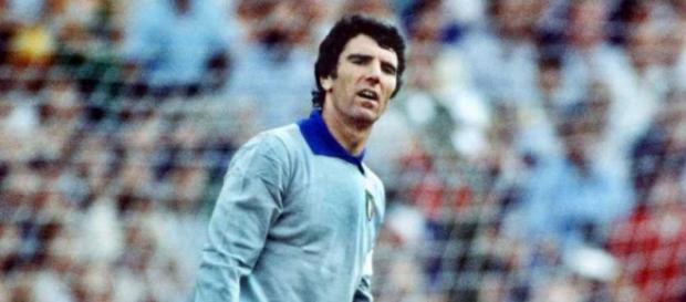 El italiano Dino Zoff fue uno de los más recordados El italiano Dino Zoff fue uno de los más recordados