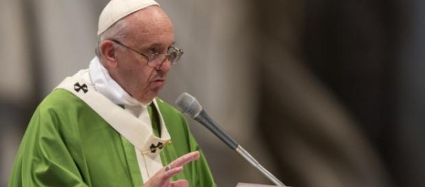 Francisco: gays e divorciados são bem-vindos. Francisco: gays e divorciados são bem-vindos.