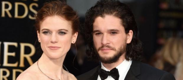 Kit Harington e Rose Leslie estão namorando Kit Harington e Rose Leslie estão namorando