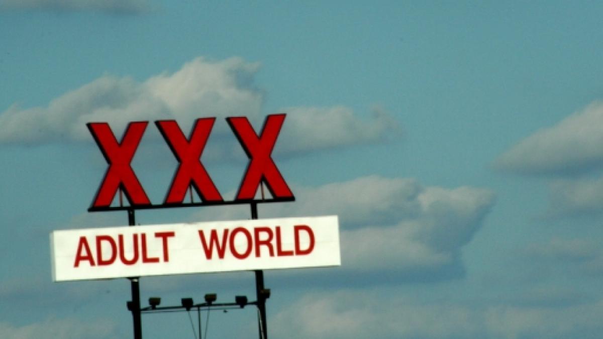 Xxx Com Dies - Porn actress Amber Rayne dead at age 31