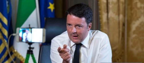 Riforma pensioni, Renzi live da Palazzo Chigi
