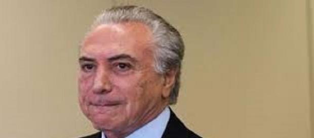 Temer está nas mãos de Eduardo Cunha Temer está nas mãos de Eduardo Cunha
