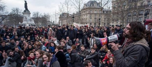 Como no podía ser de otra manera, el centro neurálgico de este movimiento es la emblemática Plaza de la República, en París Como no podía ser de otra manera, el centro neurálgico de este movimiento es la emblemática Plaza de la República, en París