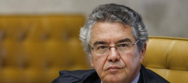 Ministro Marco Aurélio pode sofrer impeachment Ministro Marco Aurélio pode sofrer impeachment