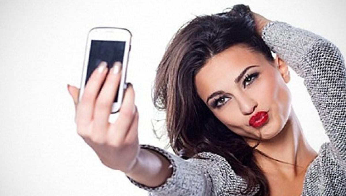 Pubblichi Un Selfie Al Giorno Su Facebook O Instagram Ne Sei Dipendente