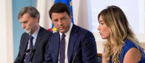 Delrio, Renzi e Boschi a Palazzo Chigi