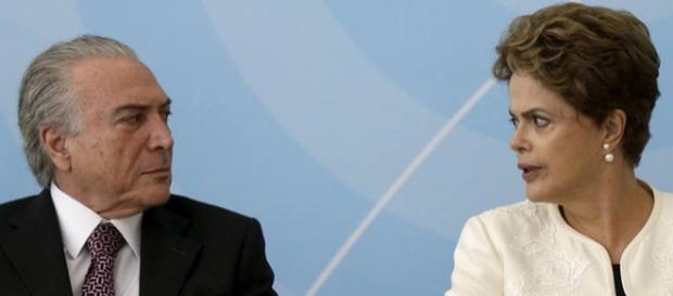 Áudio de Temer discursando cai na net Áudio de Temer discursando cai na net
