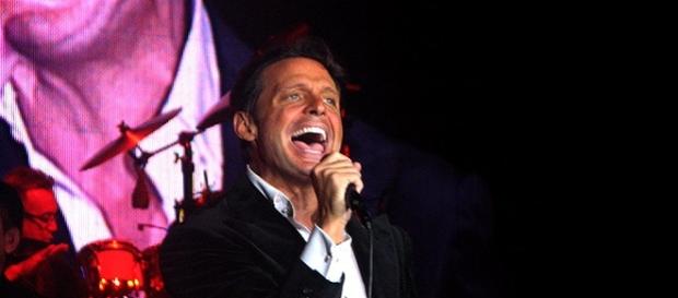 Luis Miguel podría indemnizar al Auditorio Nacional Luis Miguel podría indemnizar al Auditorio Nacional