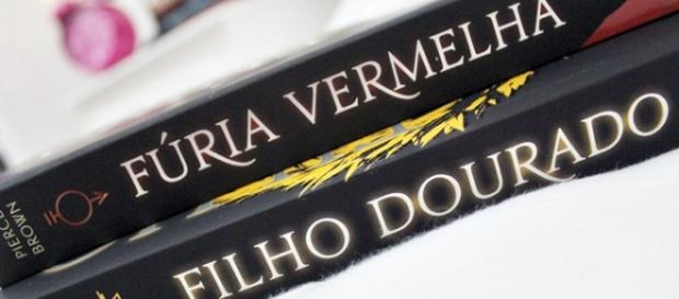 O último livro da trilogia poderá ser lançado em junho no Brasil (Foto: Amiga da Leitora) O último livro da trilogia poderá ser lançado em junho no Brasil (Foto: Amiga da Leitora)