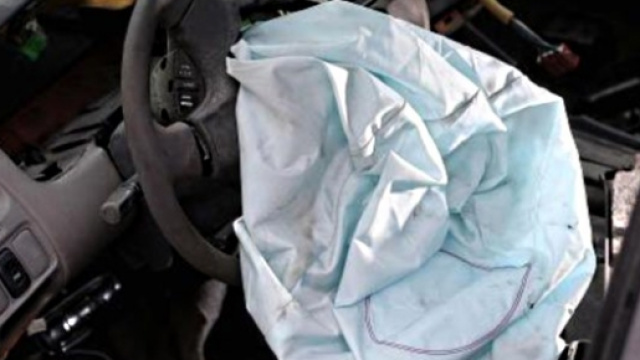Ragazza uccisa da airbag Takata difettoso.