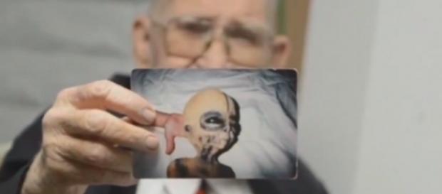 Le inquietanti rivelazioni di uno scienziato dell'Area 51 Le inquietanti rivelazioni di uno scienziato dell'Area 51