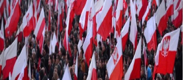 Bóg, Honor, Ojczyzna - polski nazizm wg Al Jazeery Bóg, Honor, Ojczyzna - polski nazizm wg Al Jazeery