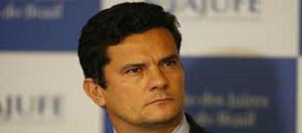 Moro: combater a corrupção é a única saída Moro: combater a corrupção é a única saída