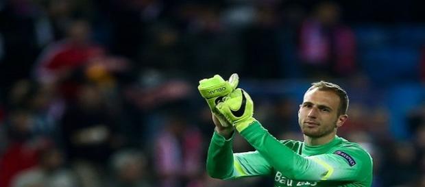 O goleiro Oblak fez boas defesas que ajudaram na classificação do Atlético. O goleiro Oblak fez boas defesas que ajudaram na classificação do Atlético.