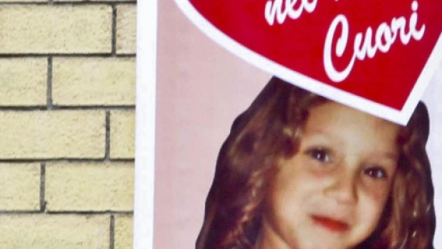 Fortunata Loffredo. Fonte: http://www.huffingtonpost.it/2014/10/15/fortuna-loffredo-la-bimba-caduta-balcone-abusi-sessuali_n_5988738.html