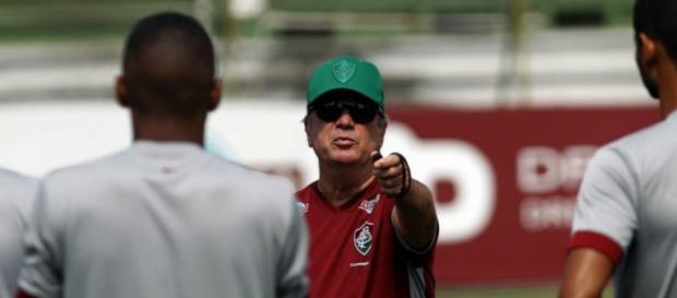 Levir orienta possível Flu para quarta Levir orienta possível Flu para quarta
