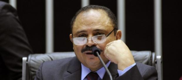 Waldir Maranhão presidindo sessão na Câmara dos Deputados Waldir Maranhão presidindo sessão na Câmara dos Deputados