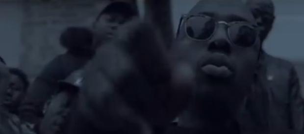 Mike Lucazz est un jeune rappeur de Vitry-Sur-Seine. Mike Lucazz est un jeune rappeur de Vitry-Sur-Seine.