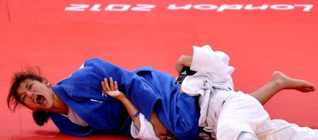 Sarah Menezes entrou na história por ser a primeira mulher a levar o ouro no Judô em 2012 Sarah Menezes entrou na história por ser a primeira mulher a levar o ouro no Judô em 2012