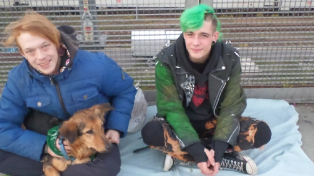 giovani sempre pi&ugrave; allo sbando nella capitale tedesca