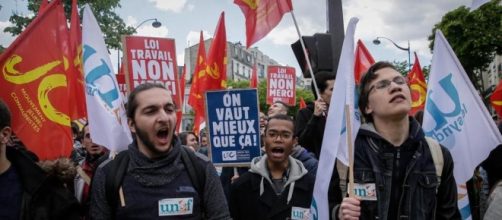 Proteste in Francia contro la riforma lavorativa