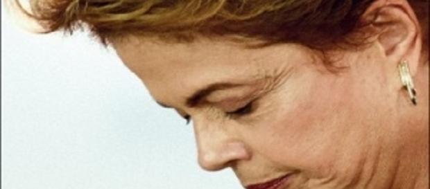 Com a abertura de impeachment, Dilma será afastada por até 180 dias Com a abertura de impeachment, Dilma será afastada por até 180 dias
