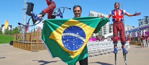 Costumes brasileiros pelo mundo Costumes brasileiros pelo mundo