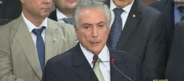 Michel Temer se pronunciou oficialmente após afastamento de Dilma Michel Temer se pronunciou oficialmente após afastamento de Dilma