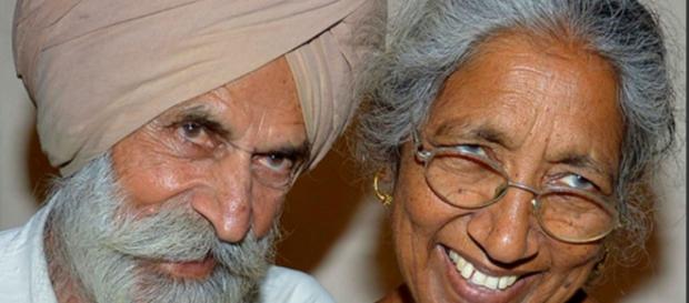 Mujer india de más de 70 años da a luz a su primer hijo Mujer india de más de 70 años da a luz a su primer hijo