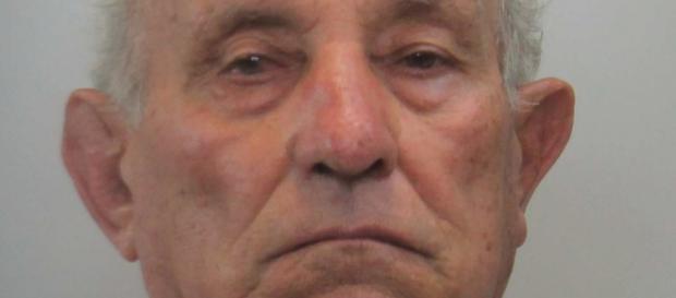 Salvatore Genovese, in manette con l'accusa di violenza sessuale su minori Salvatore Genovese, in manette con l'accusa di violenza sessuale su minori
