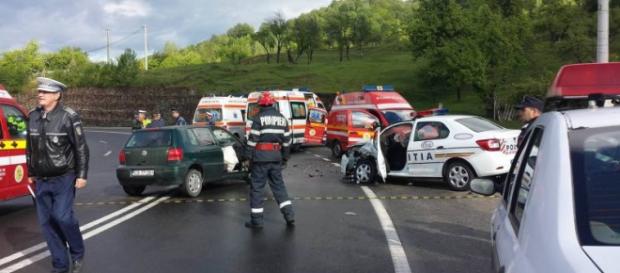 Accidente cu poliţişti în vinerea cu ghinion Accidente cu poliţişti în vinerea cu ghinion