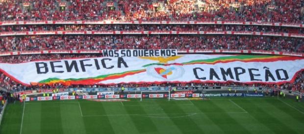 O Benfica vai tentar conquistar frente ao Nacional o seu 35.º título de campeão O Benfica vai tentar conquistar frente ao Nacional o seu 35.º título de campeão