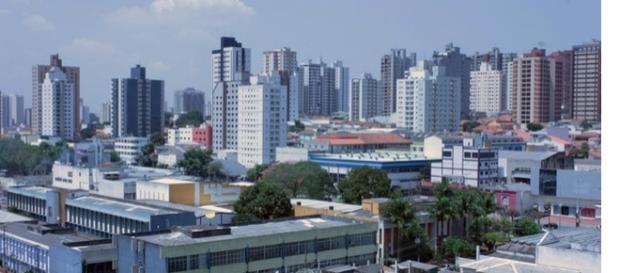 Região do Grande ABC Paulista, um dos maiores polos industriais do Estado Região do Grande ABC Paulista, um dos maiores polos industriais do Estado