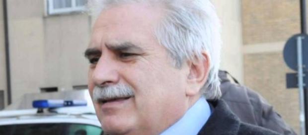 Severino Antinori arrestato avrebbe rubato degli ovuli Severino Antinori arrestato avrebbe rubato degli ovuli