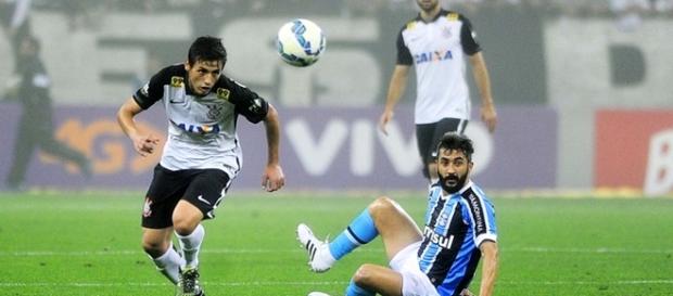 Corinthians e Grêmio pela Série A do ano passado Corinthians e Grêmio pela Série A do ano passado