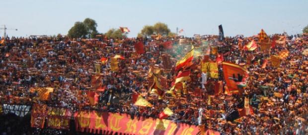Si attendono poco meno di 10.000 spettatori a Lecce. Si attendono poco meno di 10.000 spettatori a Lecce.